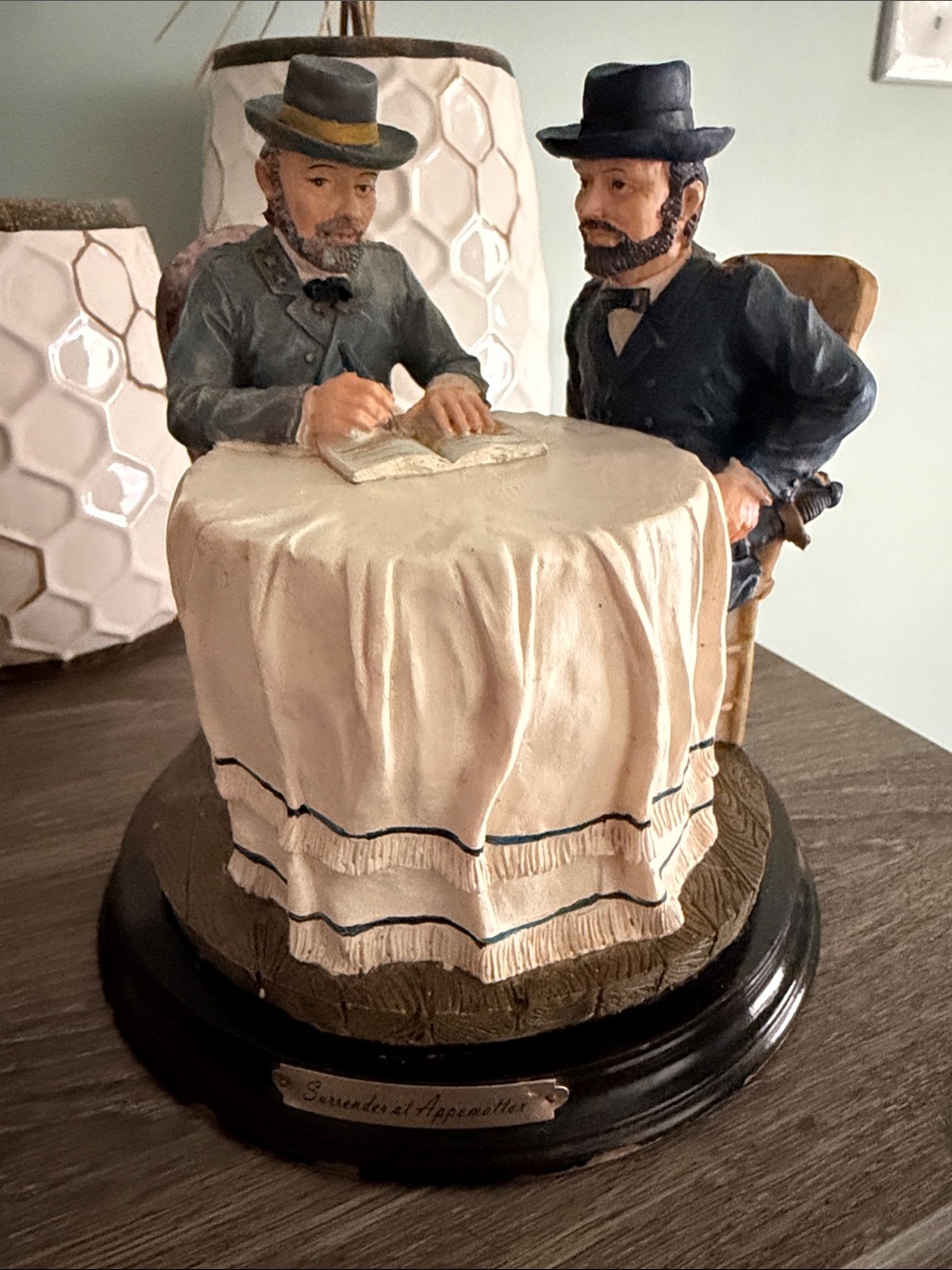 5/$25 Civil War Surrender at Appomattox figurine
